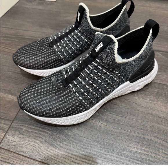 Nike Shoes - Nike Phanton Run 2 Black and White Running Shoes